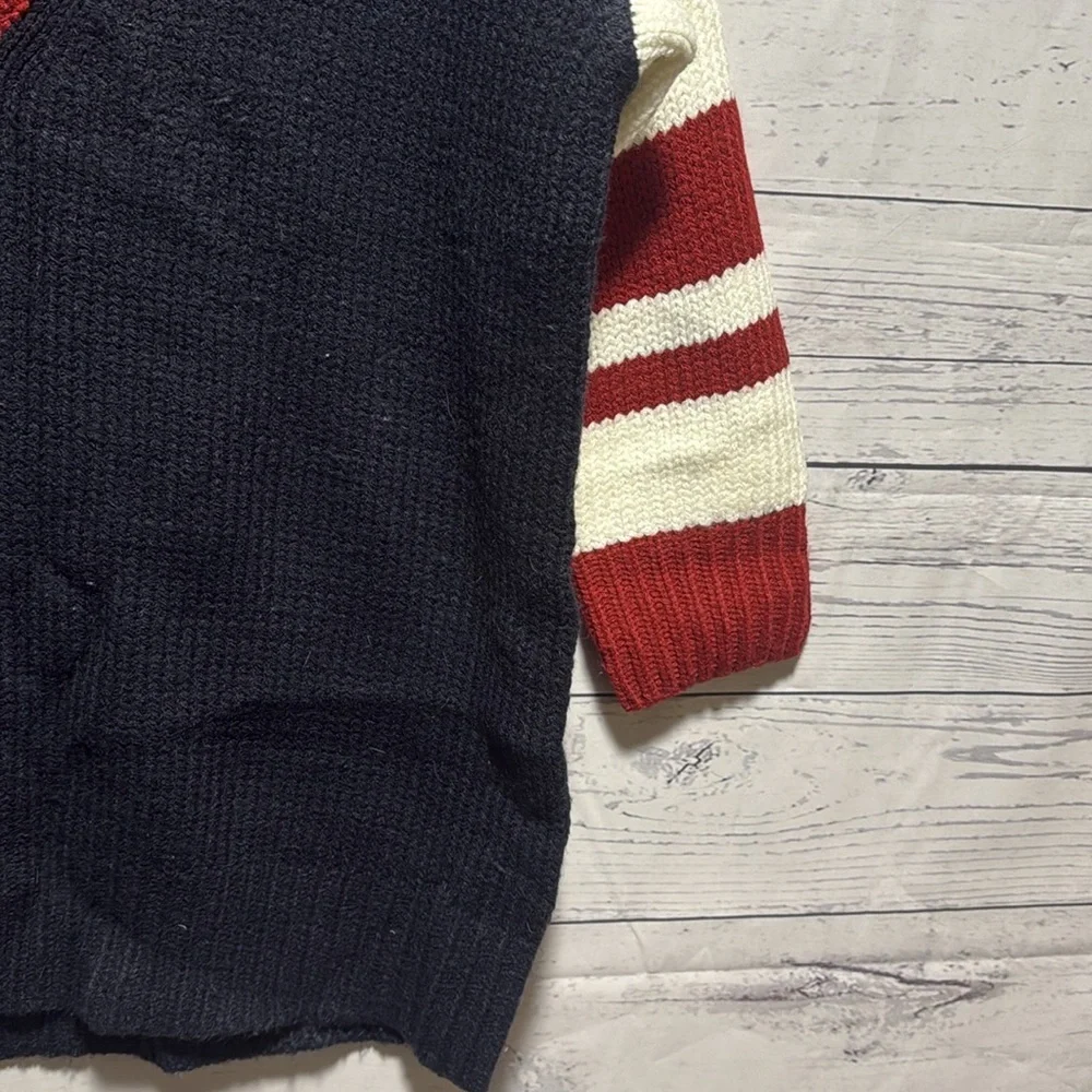 Sweater - Picture 2 of 4
